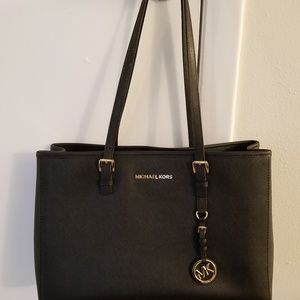 Michael Kors Jet Set Travel Tote